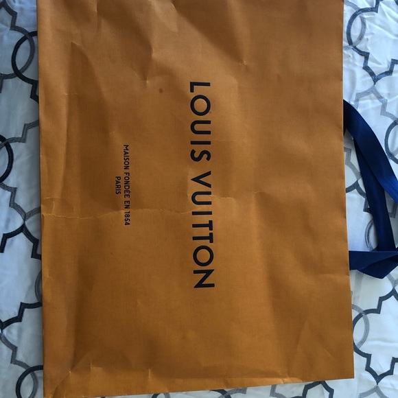 Large Louis Vuitton Bag in Excellent Condition - Picture 4 of 5